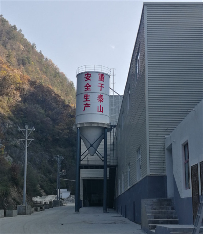 超微細重鈣粉生產(chǎn)車間